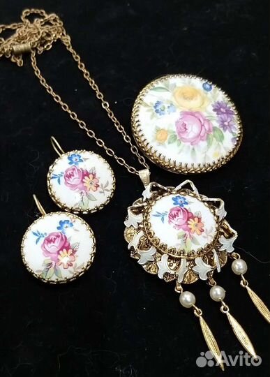 Кулон с цепочкой Розы Германия. Фарфор. Деколь