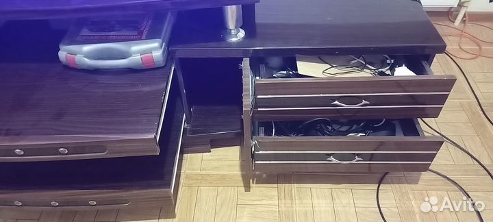 Тумба под телевизор