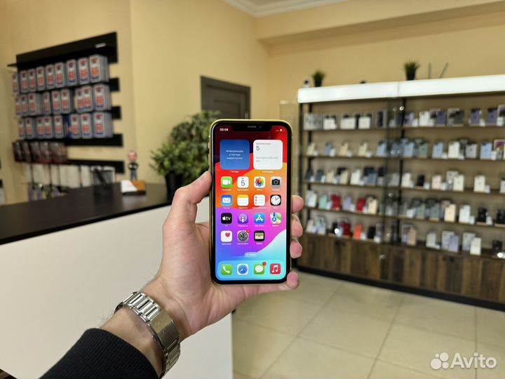 iPhone 11, 128 ГБ