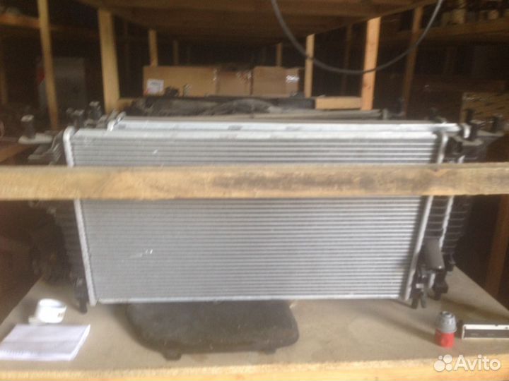 Радиатор охлаждения (новый) Мазда 3