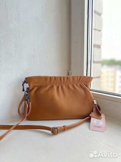Продается сумка кроссбоди-клатч