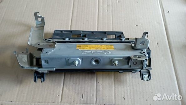 Подушка в ноги Lexus NX 200