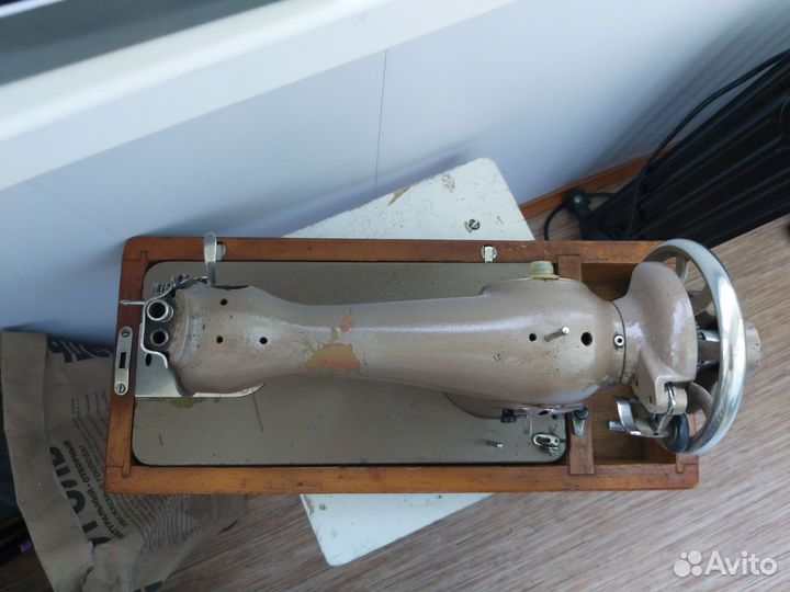 Машинка швейная пмз им. Калинина. СССР