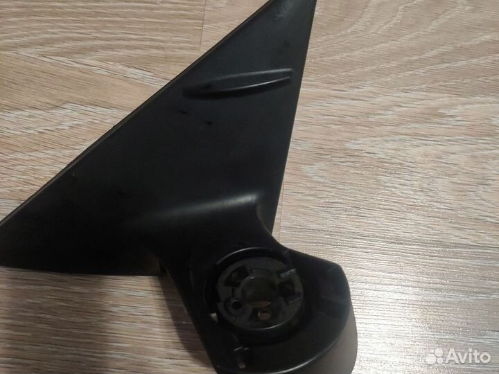 Кронштейн левого зеркала toyota camry v50