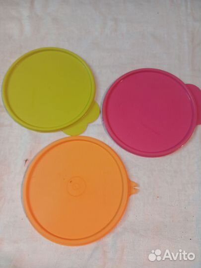 Крышки новые Tupperwareдиам 16см