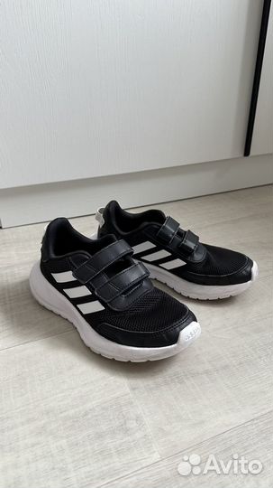 Кроссовки adidas 33 размер