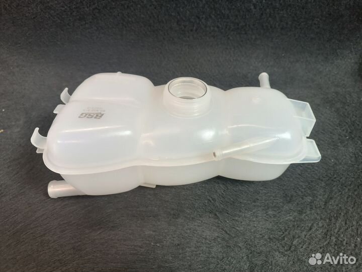 Расширительный бачок Opel Omega B