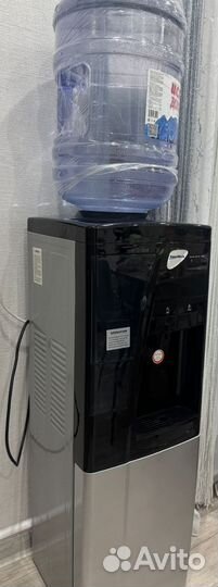 Кулер для воды со шкафчиком
