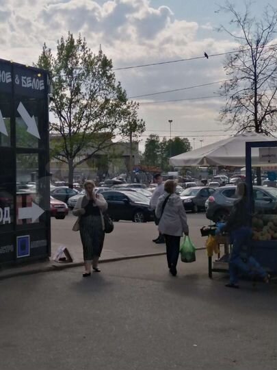 Торговая площадь, 16 м²