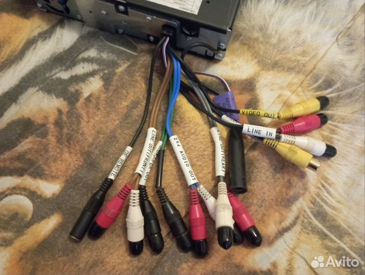 Магнитола JVC KD-AVX2