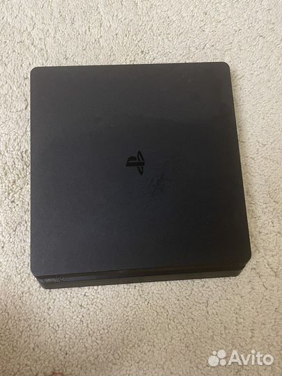 Sony playstation 4 slim