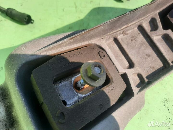 Траверса АКПП бмв Е60 Е61