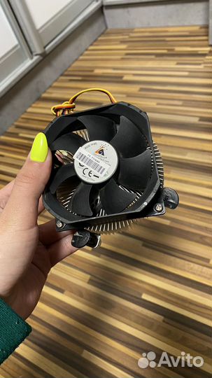 Материнская плата