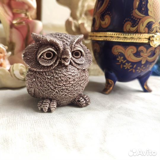 Сувениры статуэтки