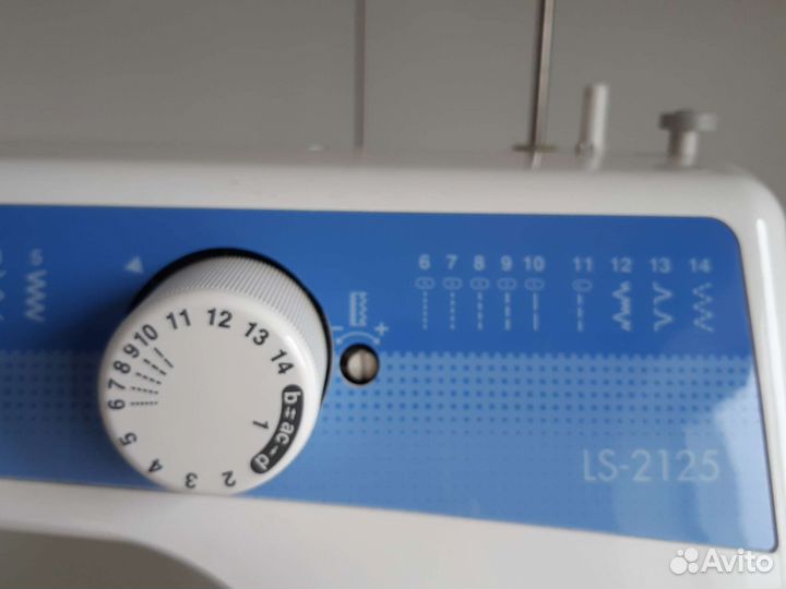 Утюг, швейная машинка