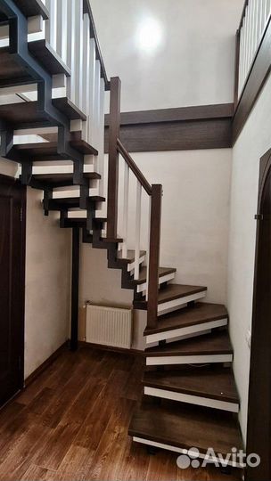 Металлическая лестница