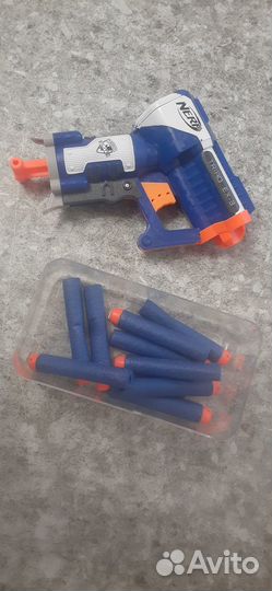 Пистолет Nerf