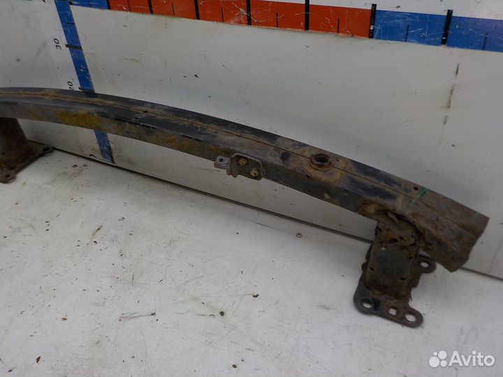 Усилитель бампера переднего на Nissan Qashqai 62030JD000