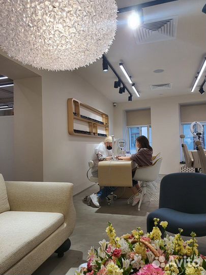 Модель для контента в салон красоты