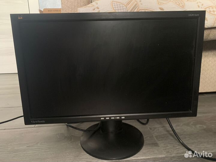 Монитор в хорошем состоянии