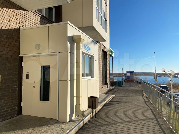 2-к. квартира, 76,2 м², 3/9 эт.