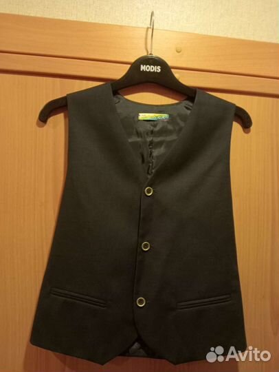 Жилет школьный новый темно-синий146