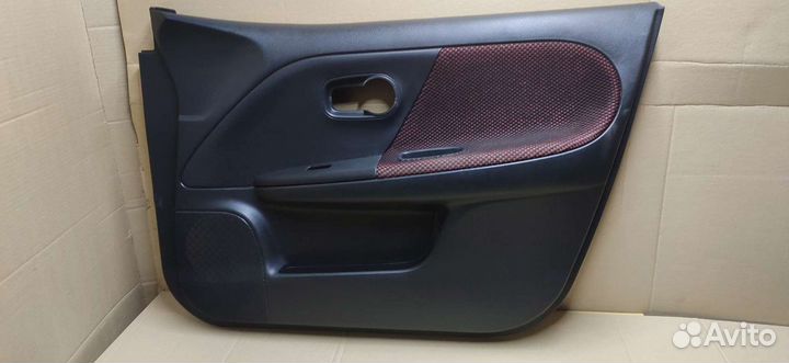 Обшивки дверей Nissan note e11