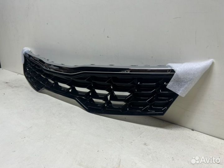 Решетка бампера передняя Kia Rio 4 2020