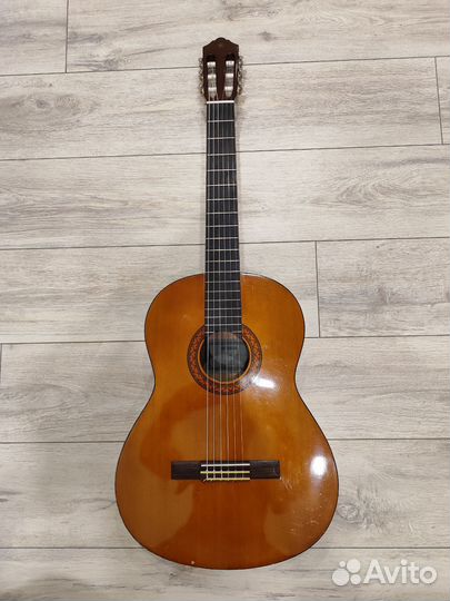 Гитара yamaha c40