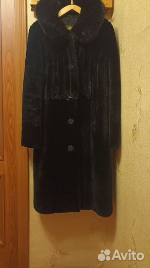 Шуба мутоновая с капюшоном размер 50