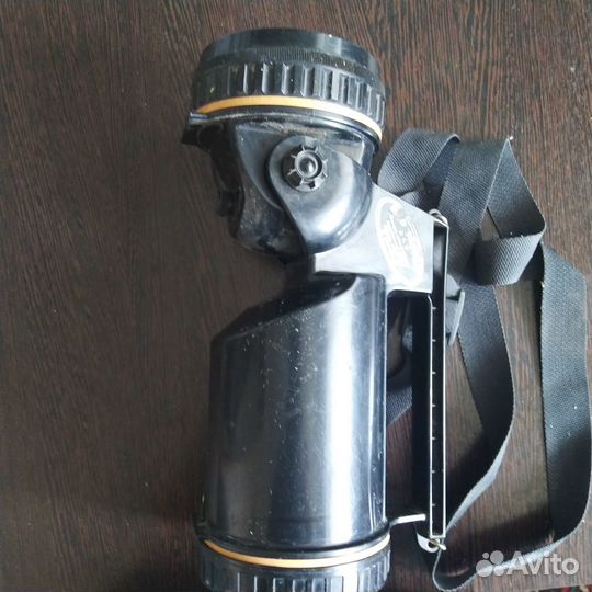 Фонарь аккумуляторный