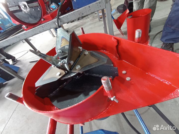 Измельчитель травы и веток 2в1 утр-498