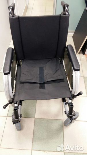 Коляска инвалидная