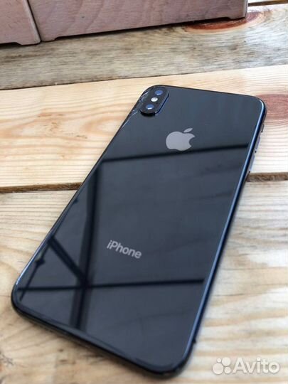 iPhone X, 64 ГБ