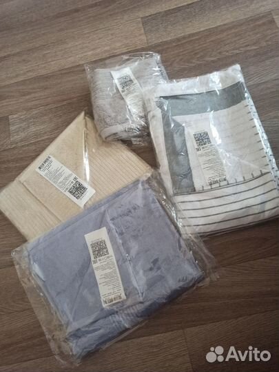 Полотенца Aisha новые