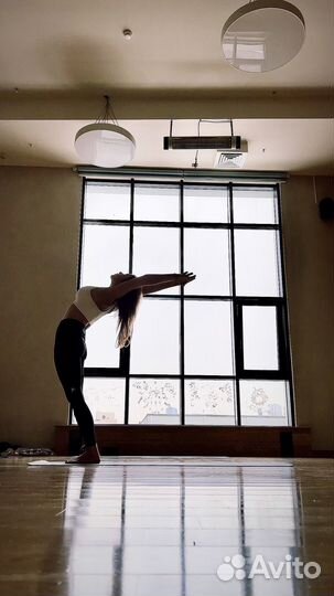 Инструктор йоги