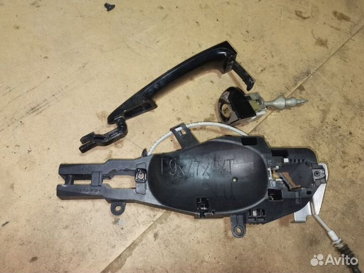 Ручка двери Перед. Лев. BMW 3 Е91 Е91 2л бензин 20