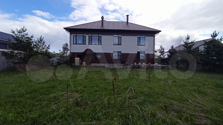 Коттедж 315,2 м² на участке 13,2 сот.