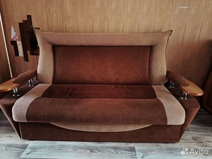 Угловой диван с креслом