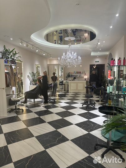 Администратор салона красоты