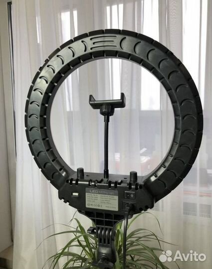 Кольцевая лампа 36см профессиональная