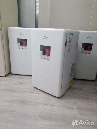 Холодильник новый 85 см 100 литров надежный