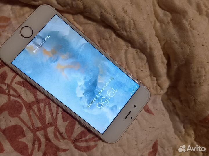 iPhone 6S, 64 ГБ