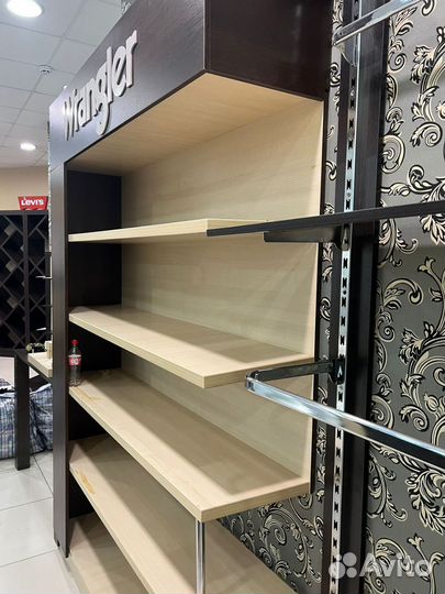 Стеллаж, полки, стол, ветрины. Для магазина