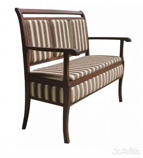 Продаются скамьи, банкетки с витрины магазина