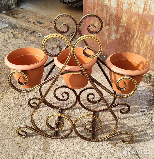 Цветник, подставка под цветы