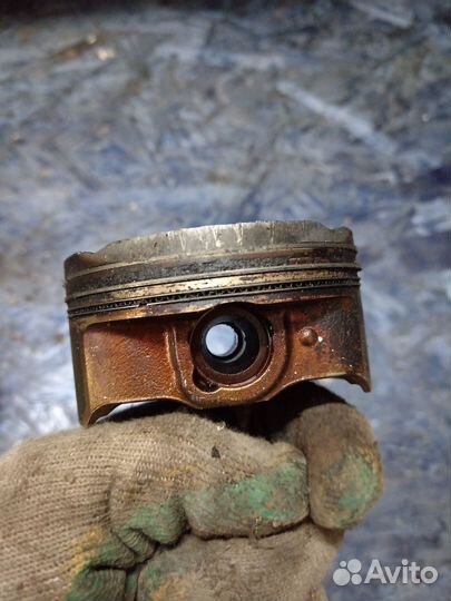 Поршень Chevrolet Cruze 1.8