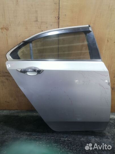 Задняя правая дверь Honda Accord 8