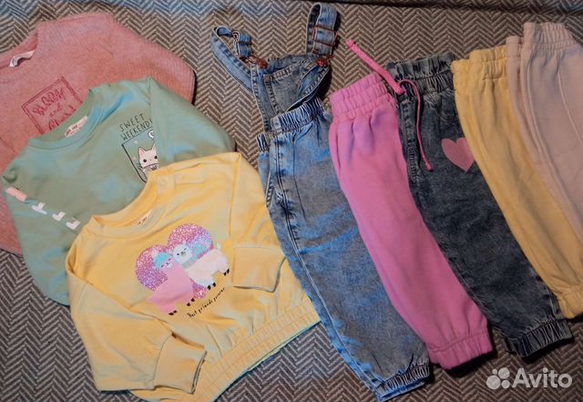 Вещи пакетом джинсы 80 р. Gloria Jeans на девочку