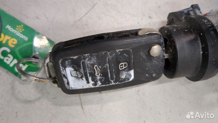 Замок зажигания Skoda Octavia (A5), 2011